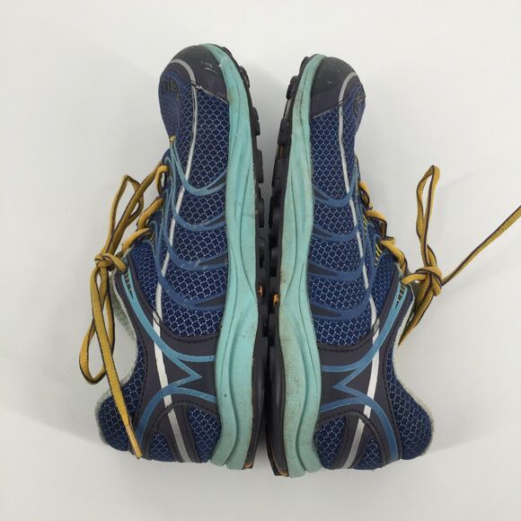 Athletic_Shoes